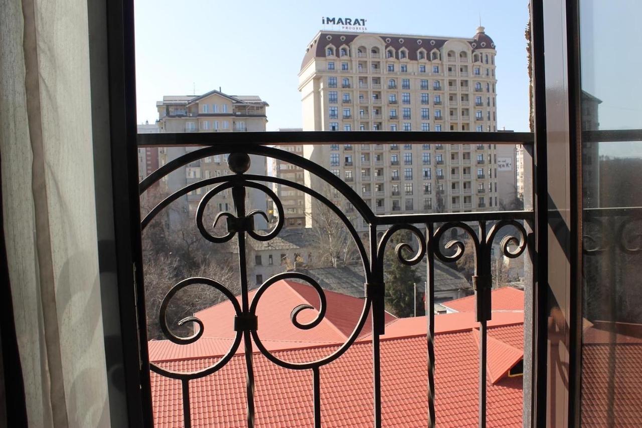 Sk Hotel Biskek Kültér fotó