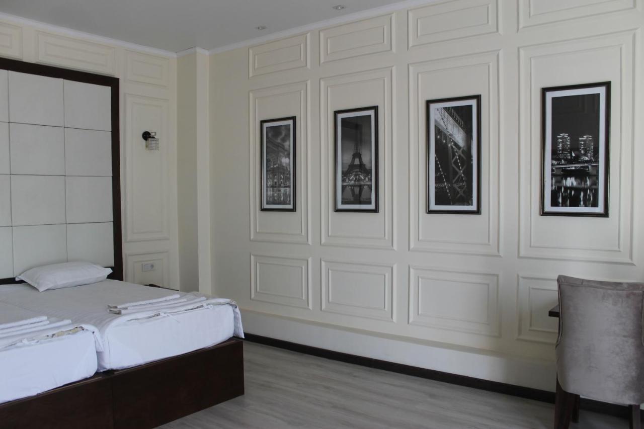 Sk Hotel Biskek Kültér fotó